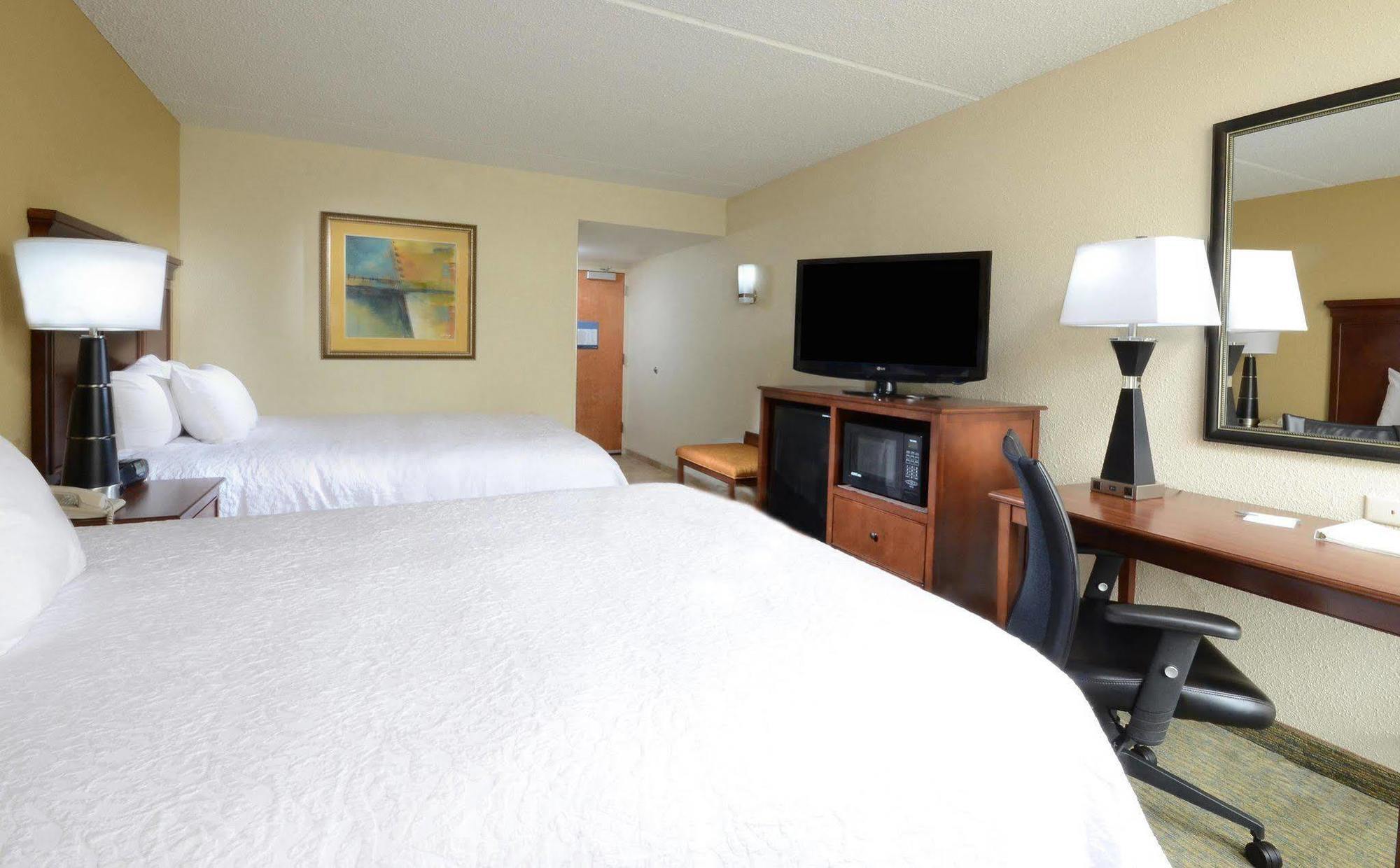 Hampton Inn Raleigh/Durham Airport Morrisville Exterior photo